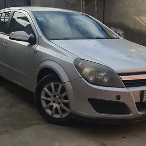 Opel Astra H, 2004