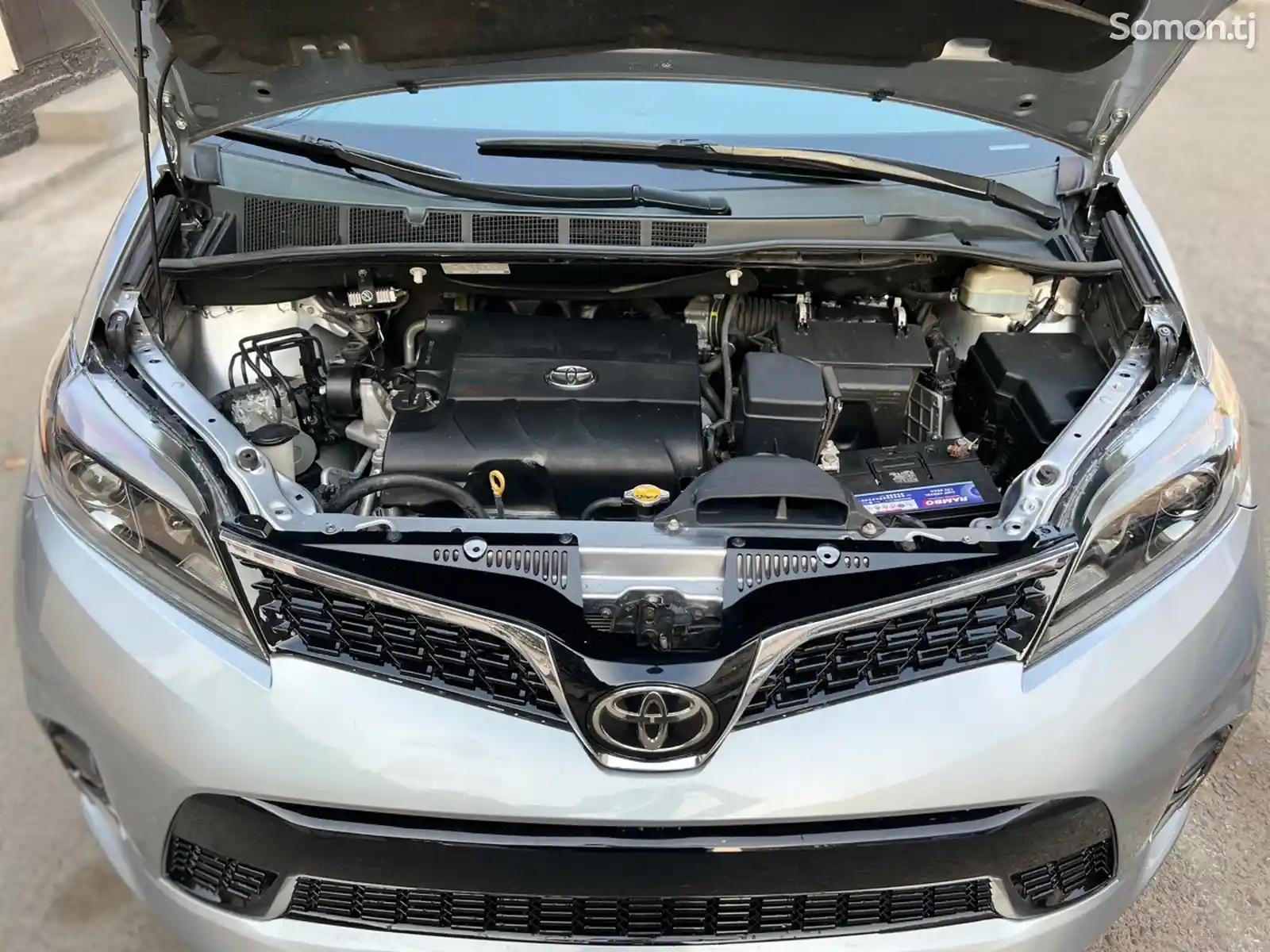 Toyota Sienna, 2016-12