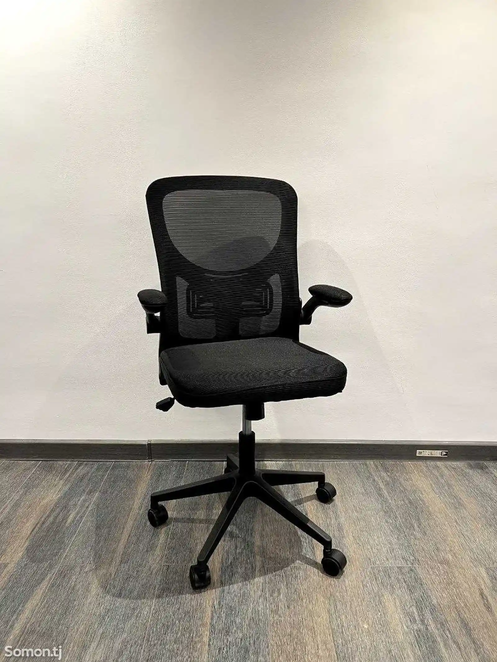 Кресло офисное Glory чёрное-2