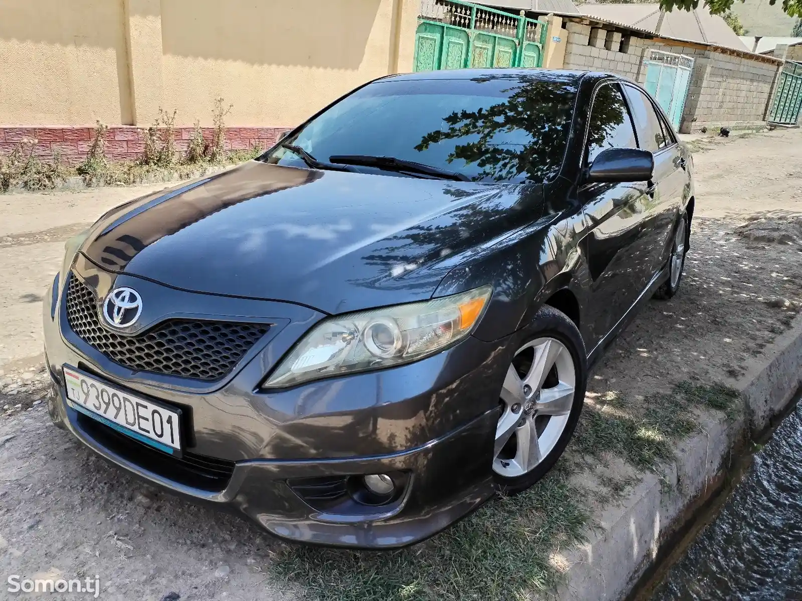 Toyota Camry, 2011-1