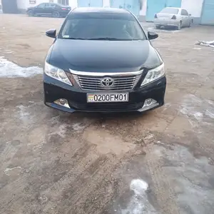 Toyota Camry, 2014