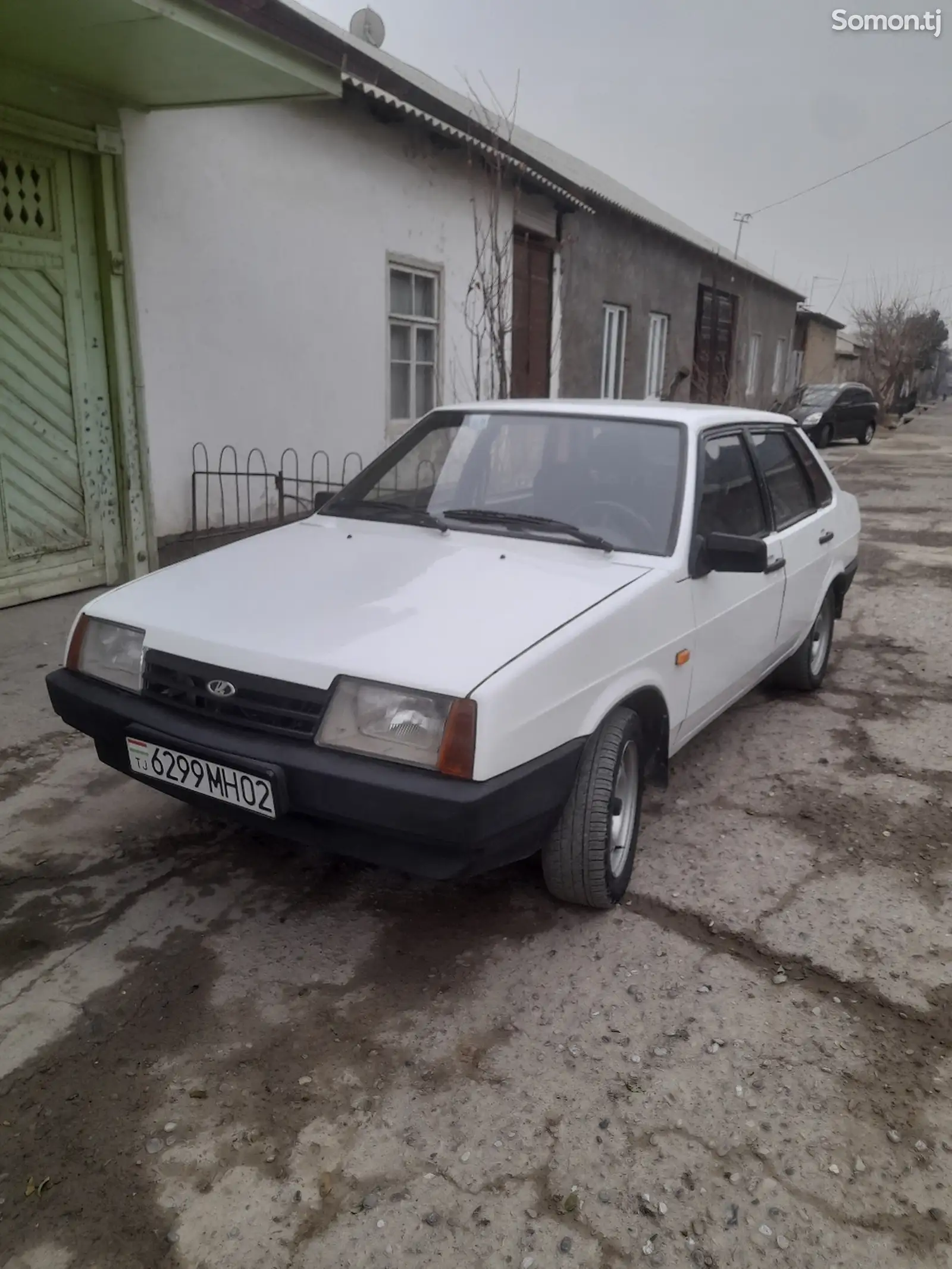 ВАЗ 21099, 2000-1