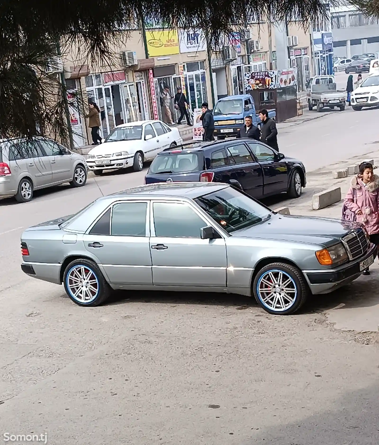 Mercedes-Benz W124, 1992-3