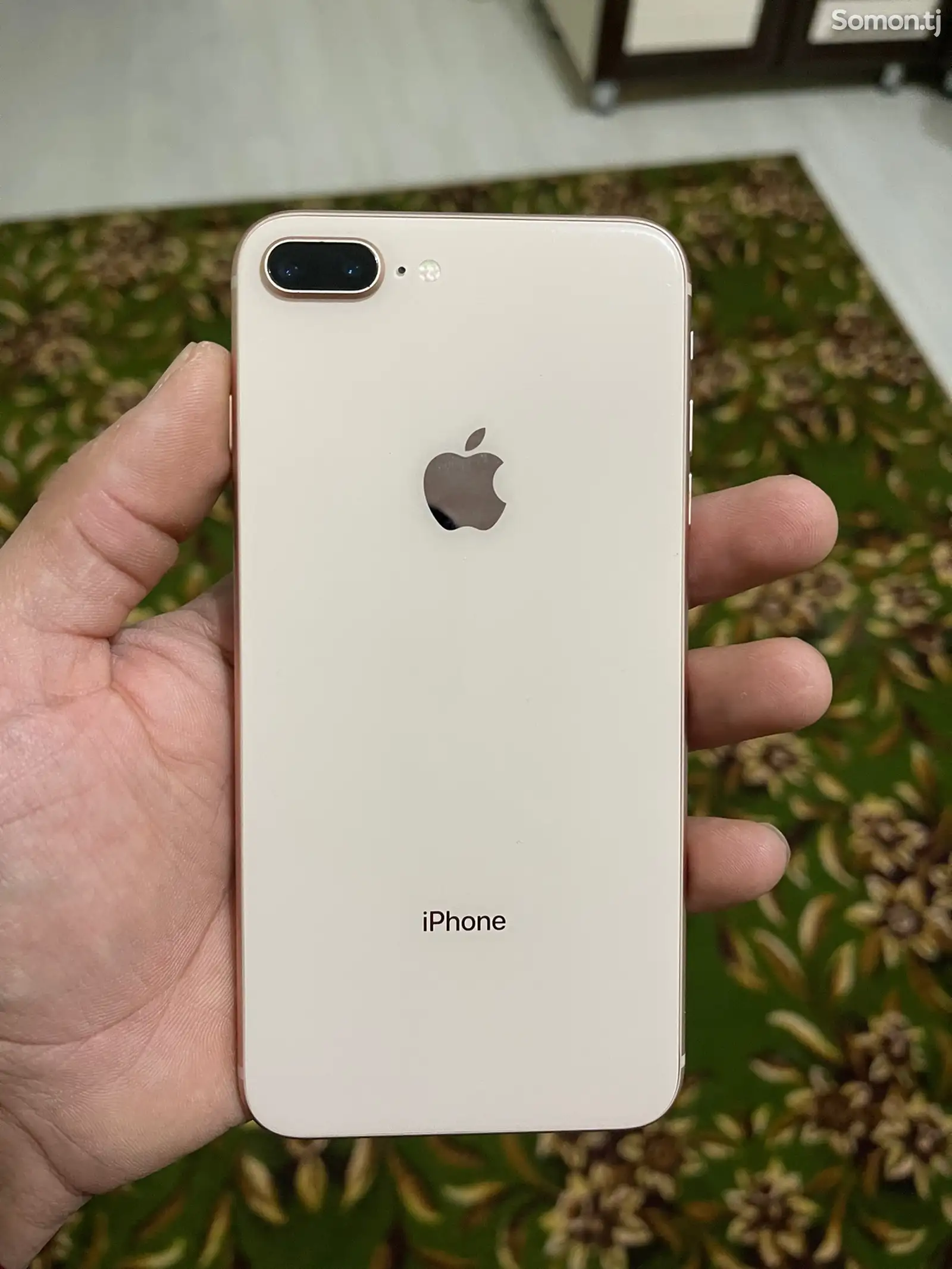 Apple iPhone 8 plus, 64 gb, Gold-1