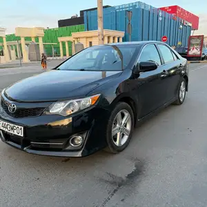 Toyota Camry, 2012