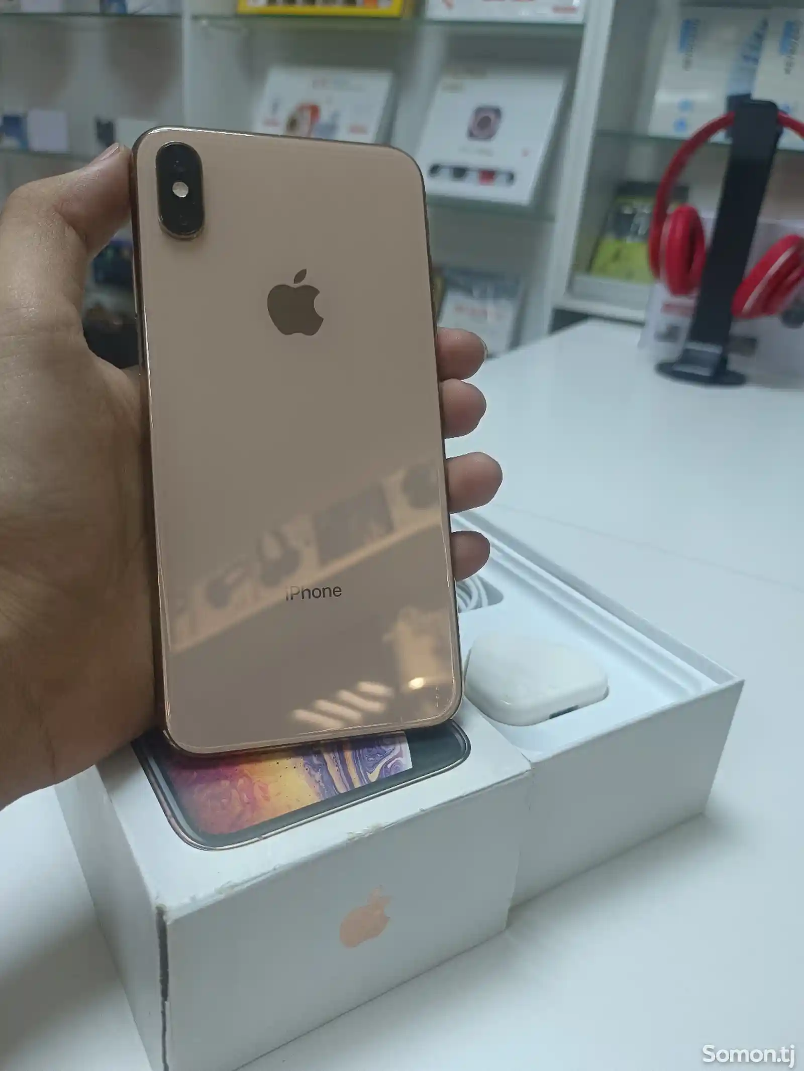 Apple iPhone Xs Max, 64 gb, Gold-1