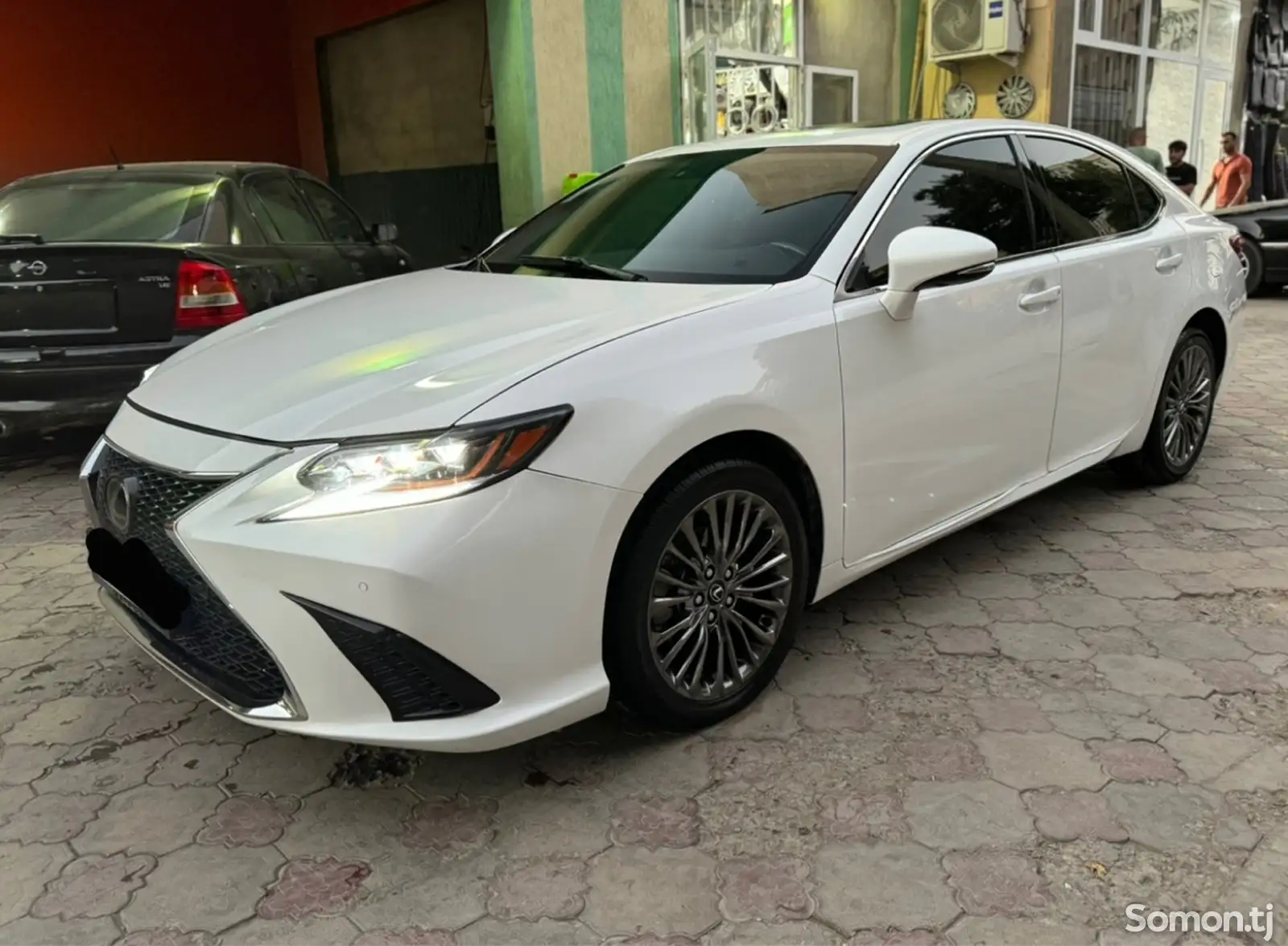 Lexus ES series, 2014-1