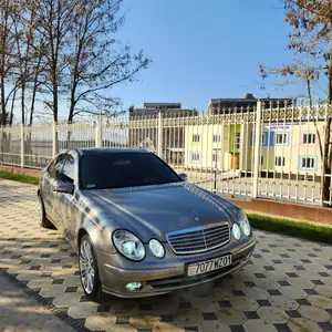 Mercedes-Benz E class, 2003