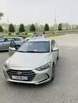 Hyundai Elantra, 2017-2