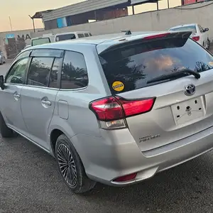 Toyota Fielder, 2017