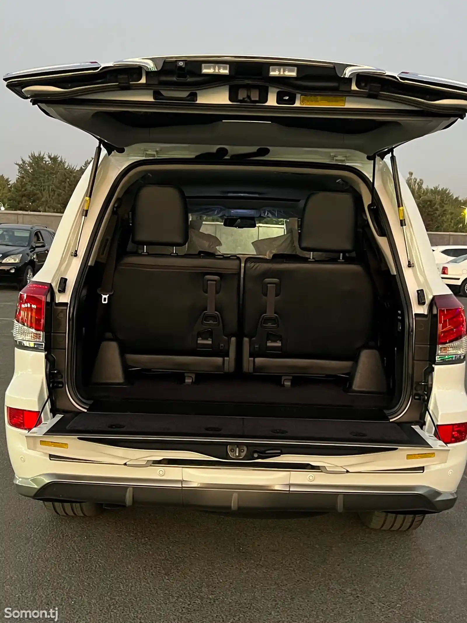 Lexus LX series, 2014-13