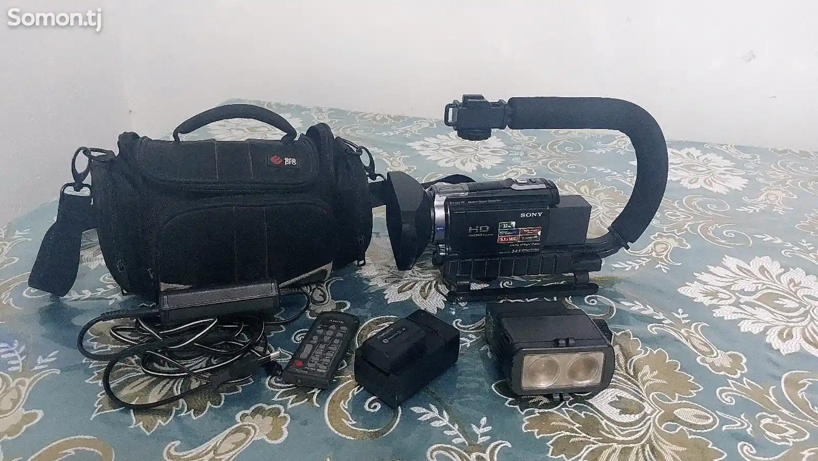 Видеокамера Sony Hdr-CX740-1