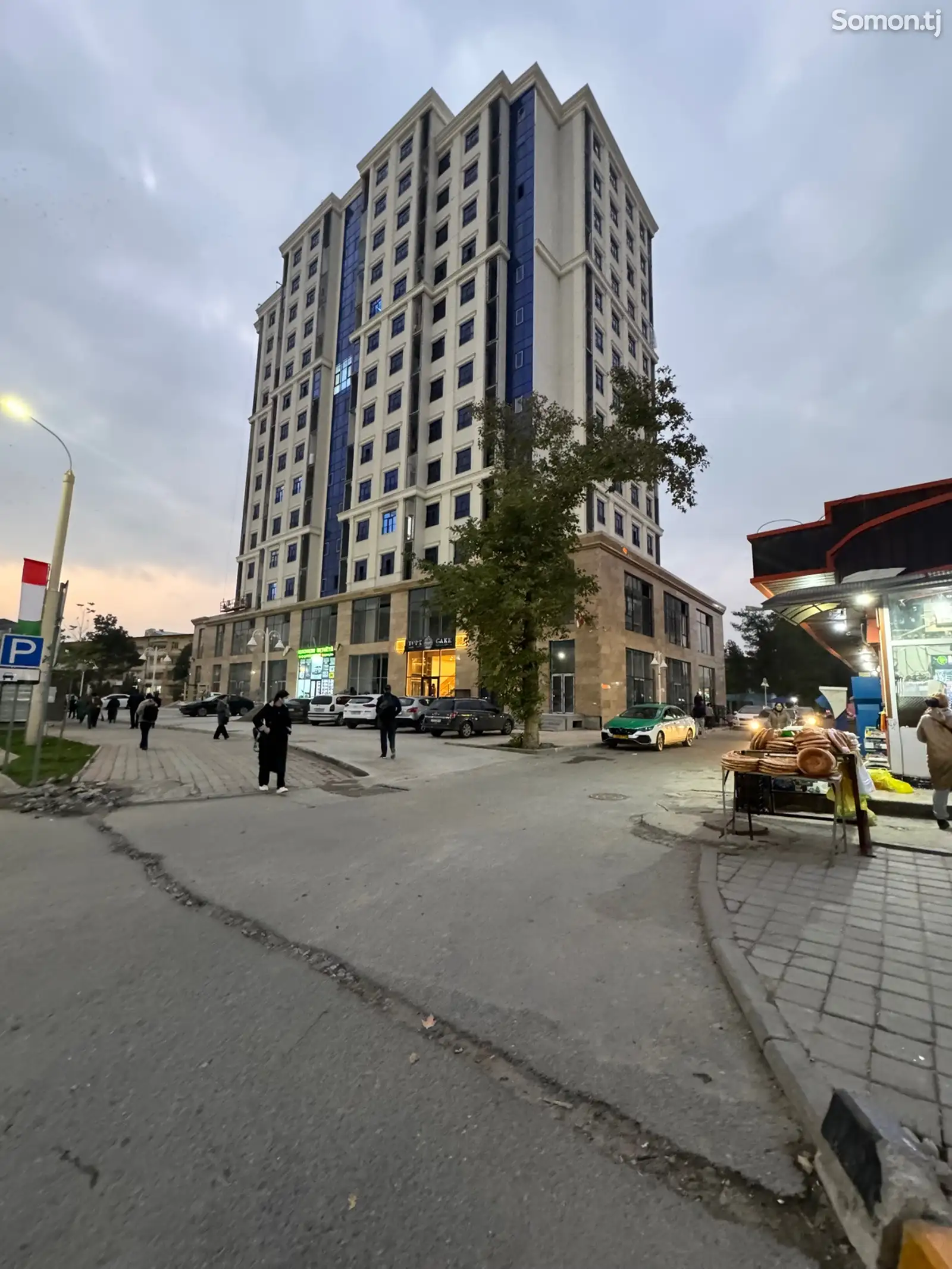 3-комн. квартира, 13 этаж, 76 м², Фирдавси-1