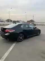 Toyota Camry, 2019-5