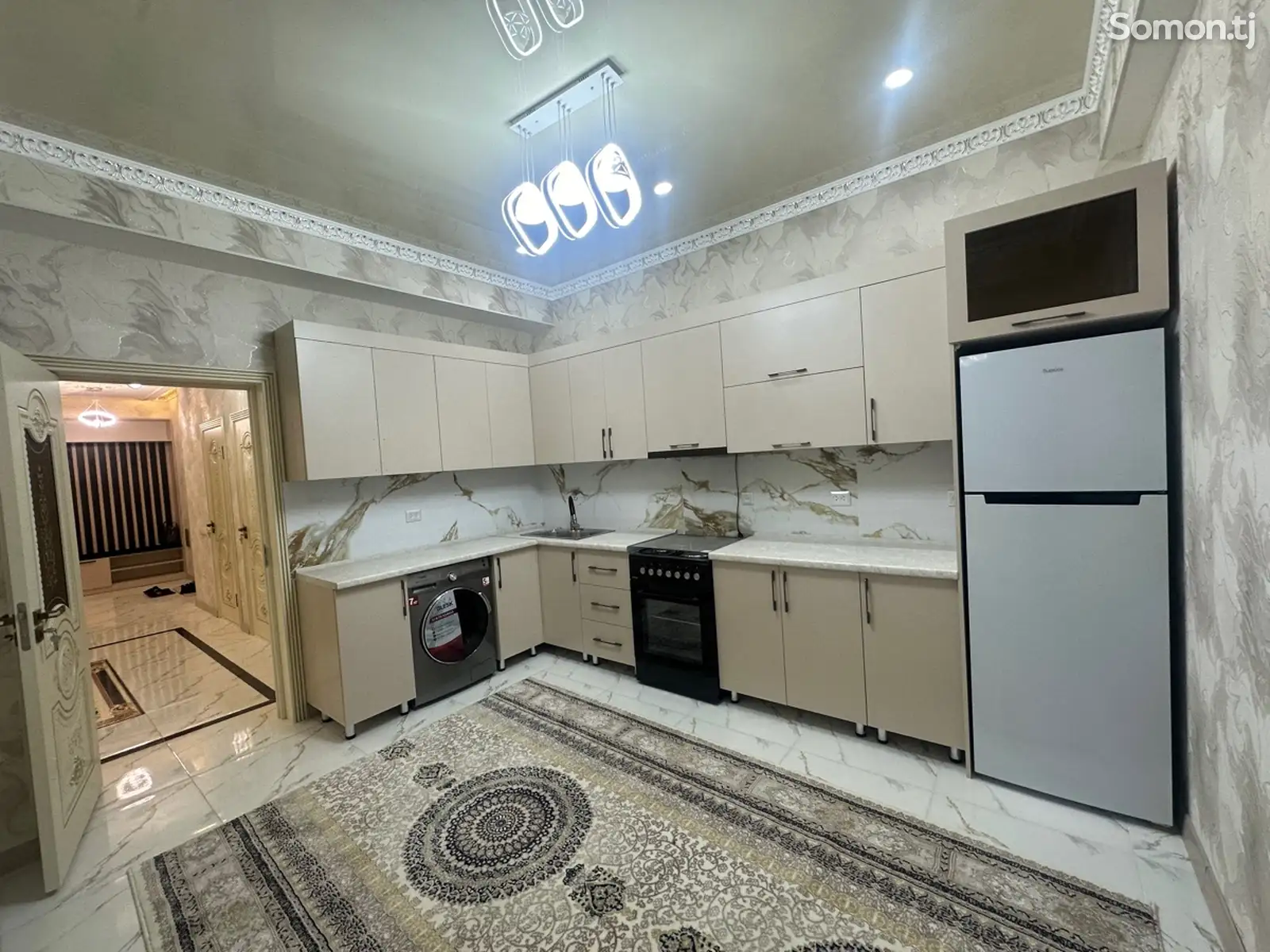 3-комн. квартира, 4 этаж, 120м², 82 мкр-7