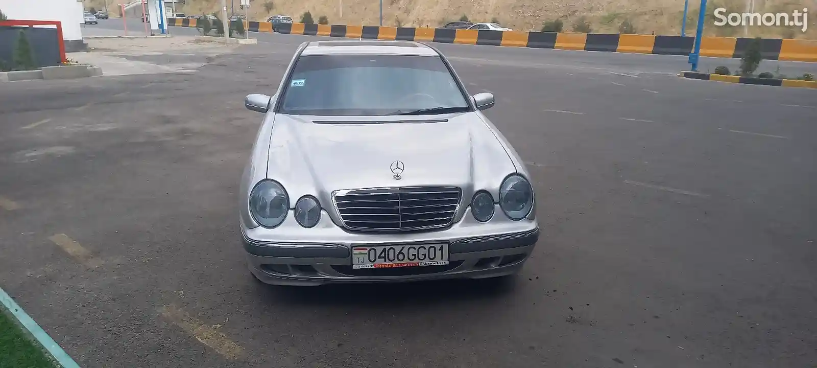 Mercedes-Benz E class, 2000-1