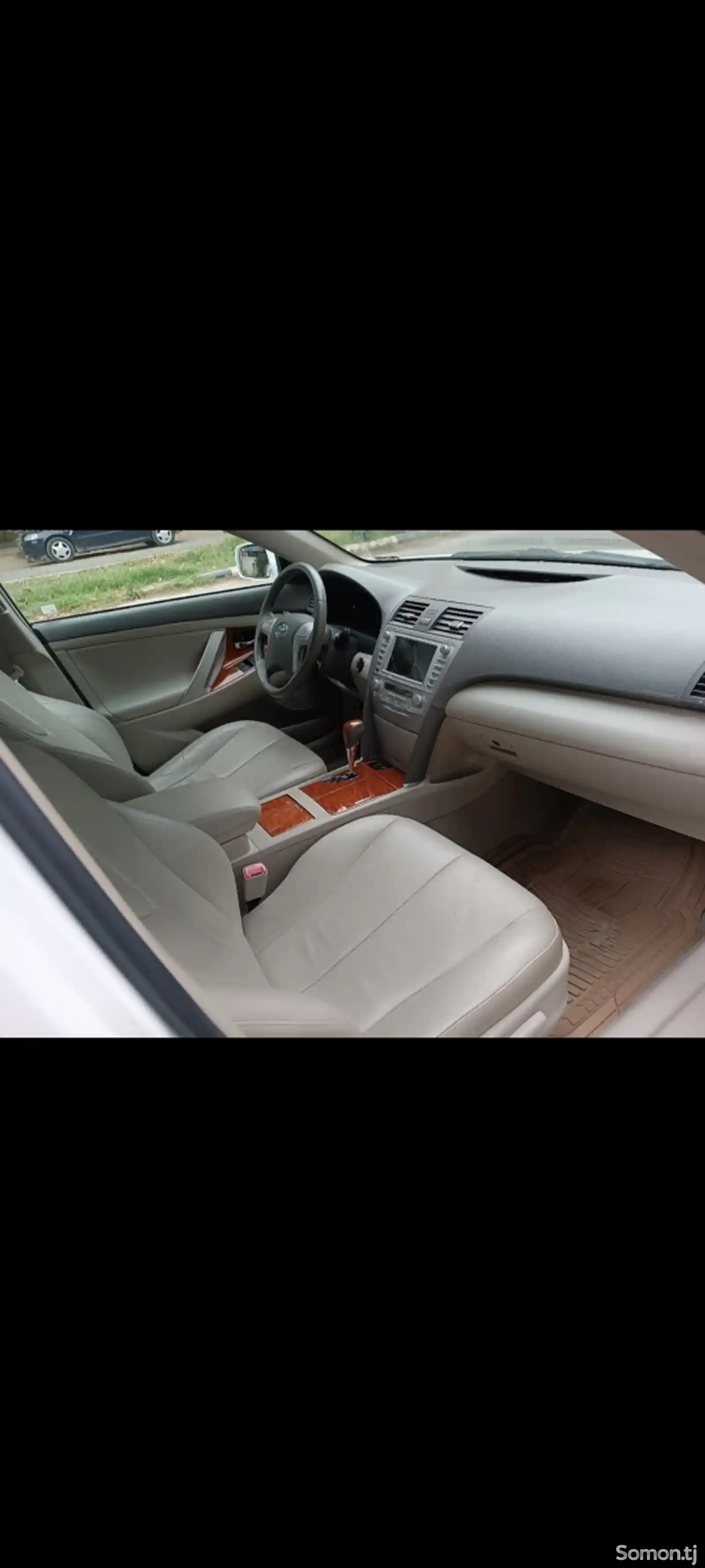 Toyota Camry, 2011-6