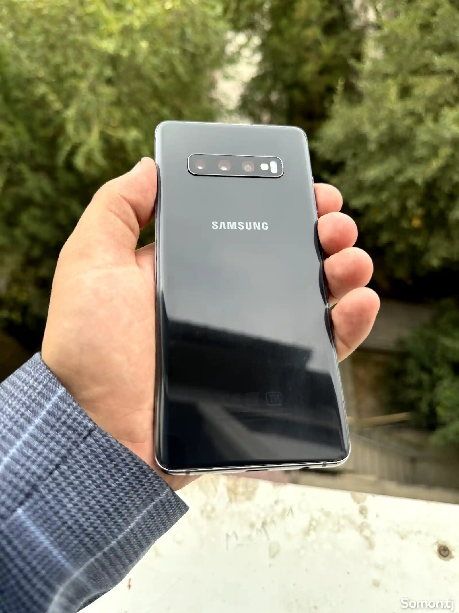 Samsung Galaxy S10+-1