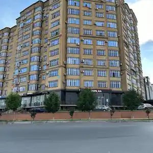 1-комн. квартира, 8 этаж, 68 м², 12 мкр, Бинои (дом) 23