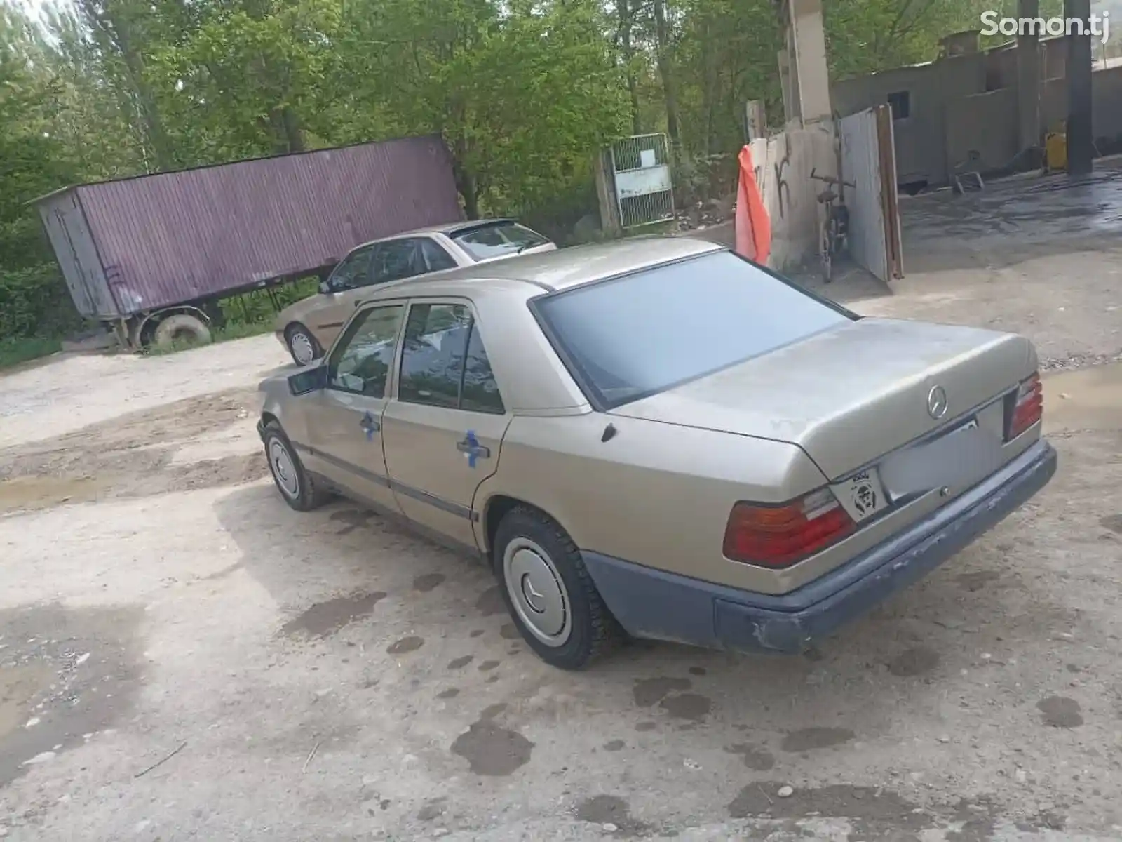 Mercedes-Benz W124, 1989-2