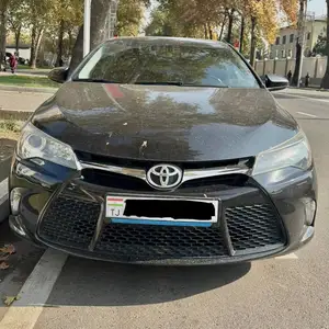 Toyota Camry, 2016