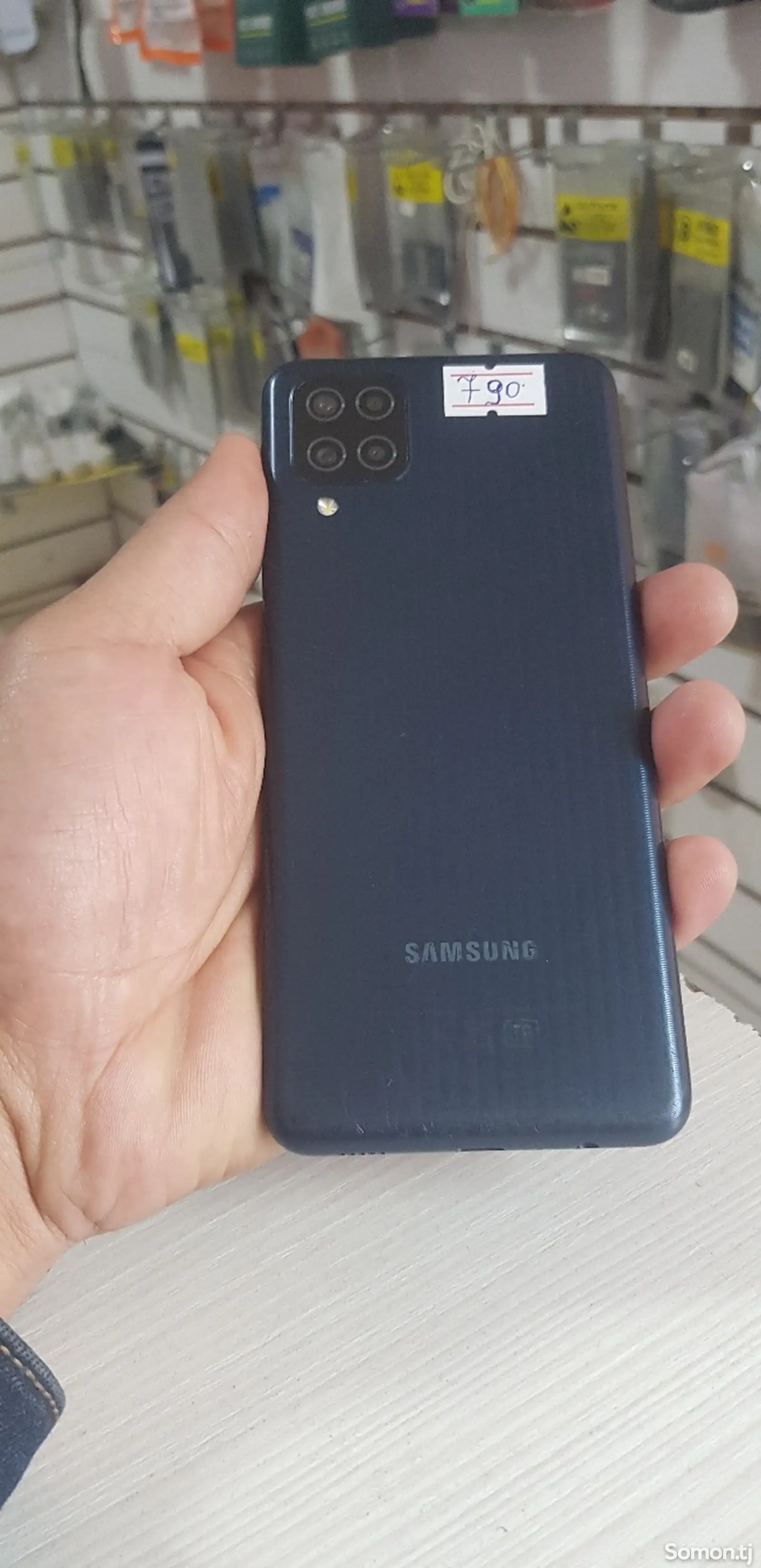 Samsung Galaxy M12-1