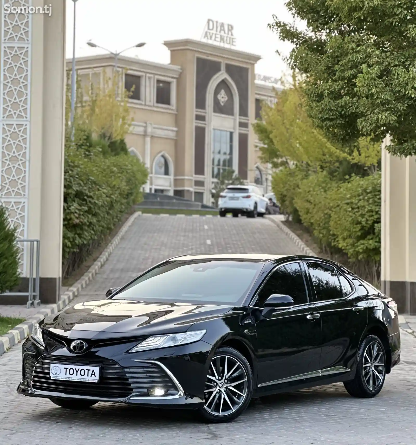 Toyota Camry, 2021-1