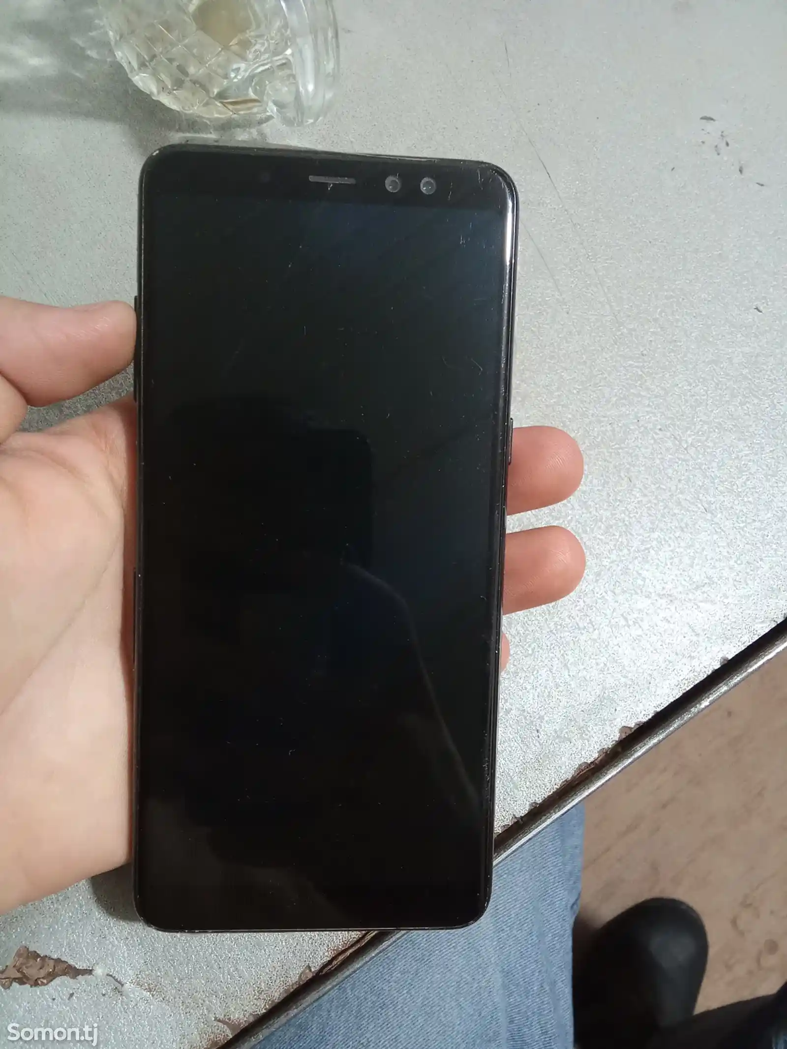 Samsung Galaxy A8 plus-1