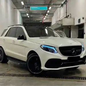 Mercedes-Benz GLE class, 2017