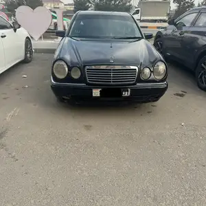 Mercedes-Benz E class, 2000