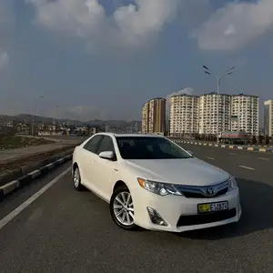 Toyota Camry, 2014