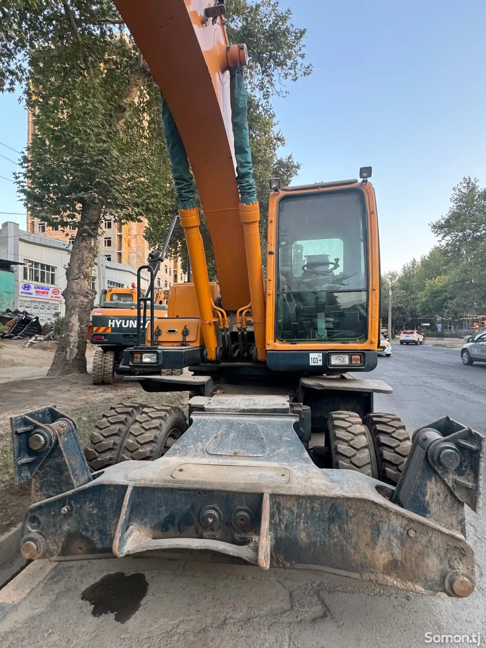 Экскаватор Hyundai R210W-4