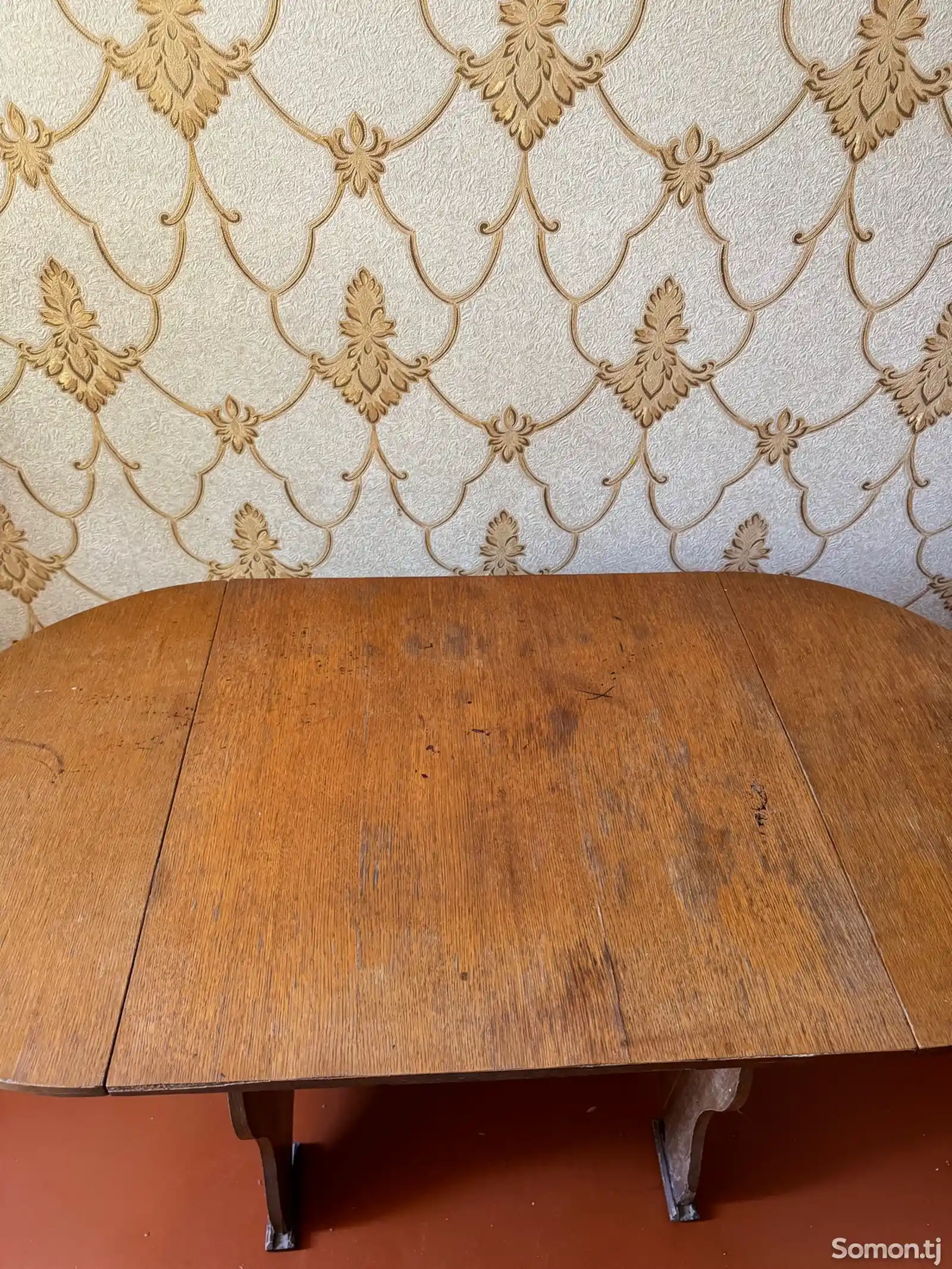Деревянный стол-2