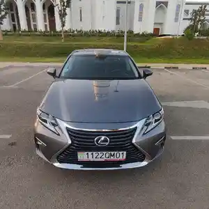 Lexus ES series, 2015