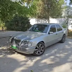 Mercedes-Benz W124, 1995