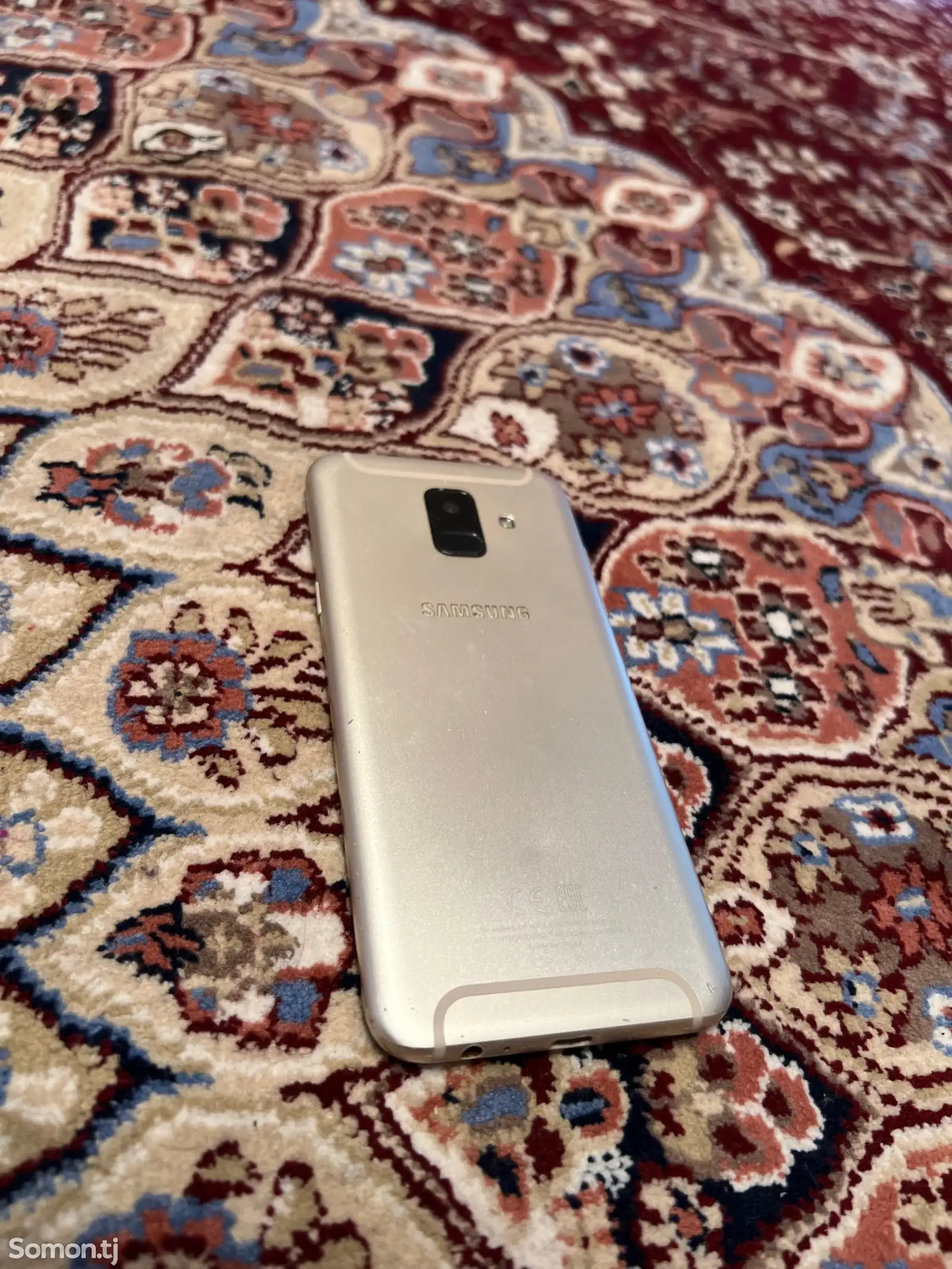 Samsung Galaxy A6-1