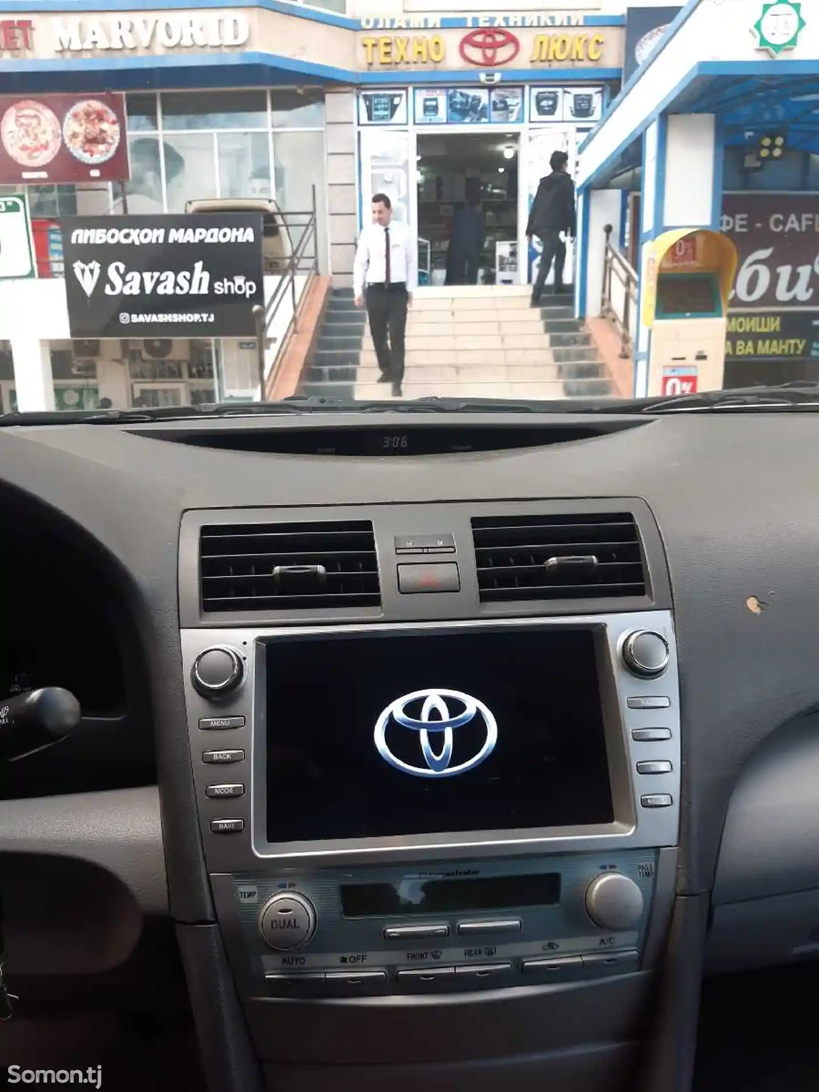 Штатный монитор Android на Toyota Camry V40-1