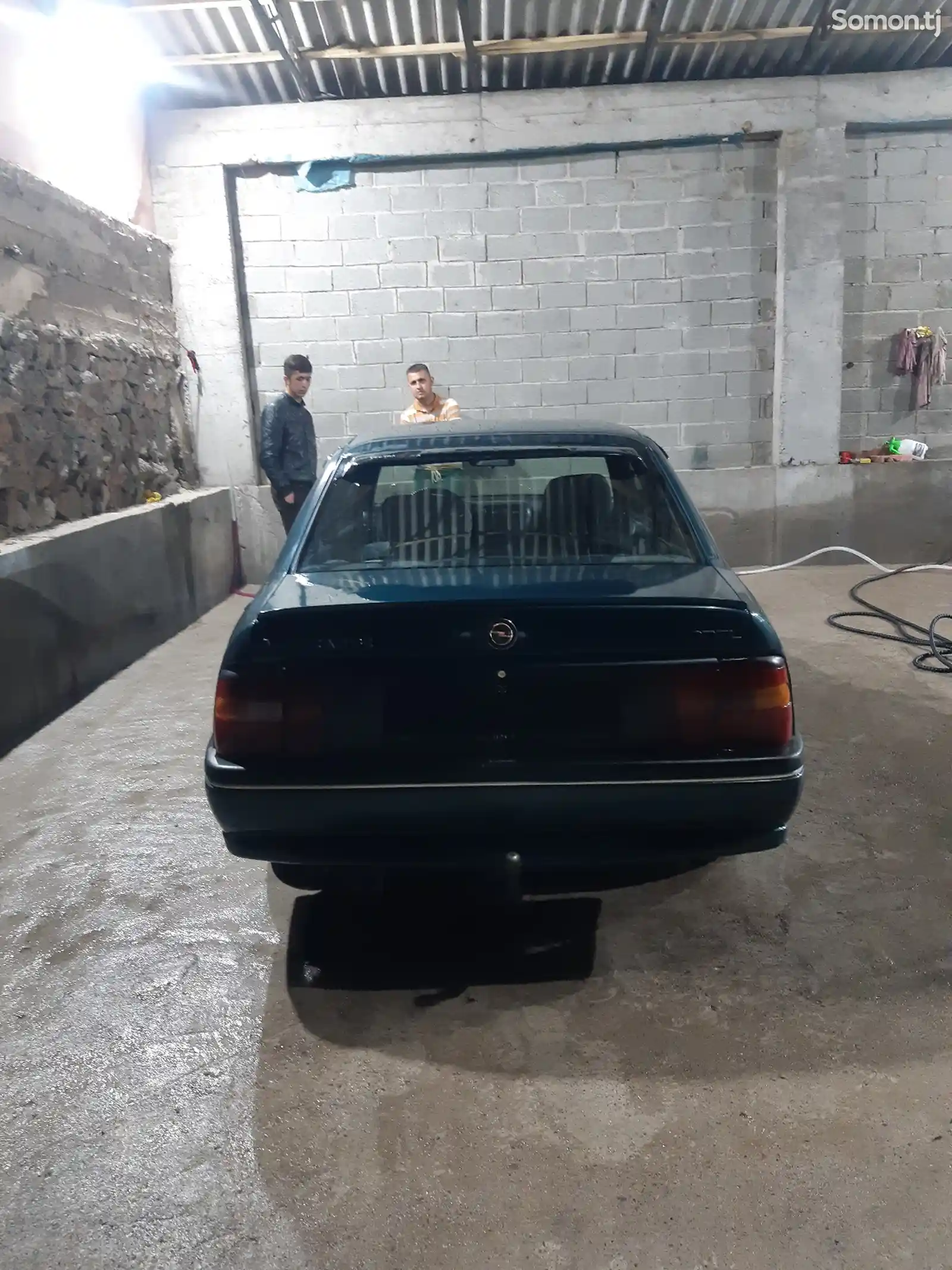 Opel Vectra A, 1995-6