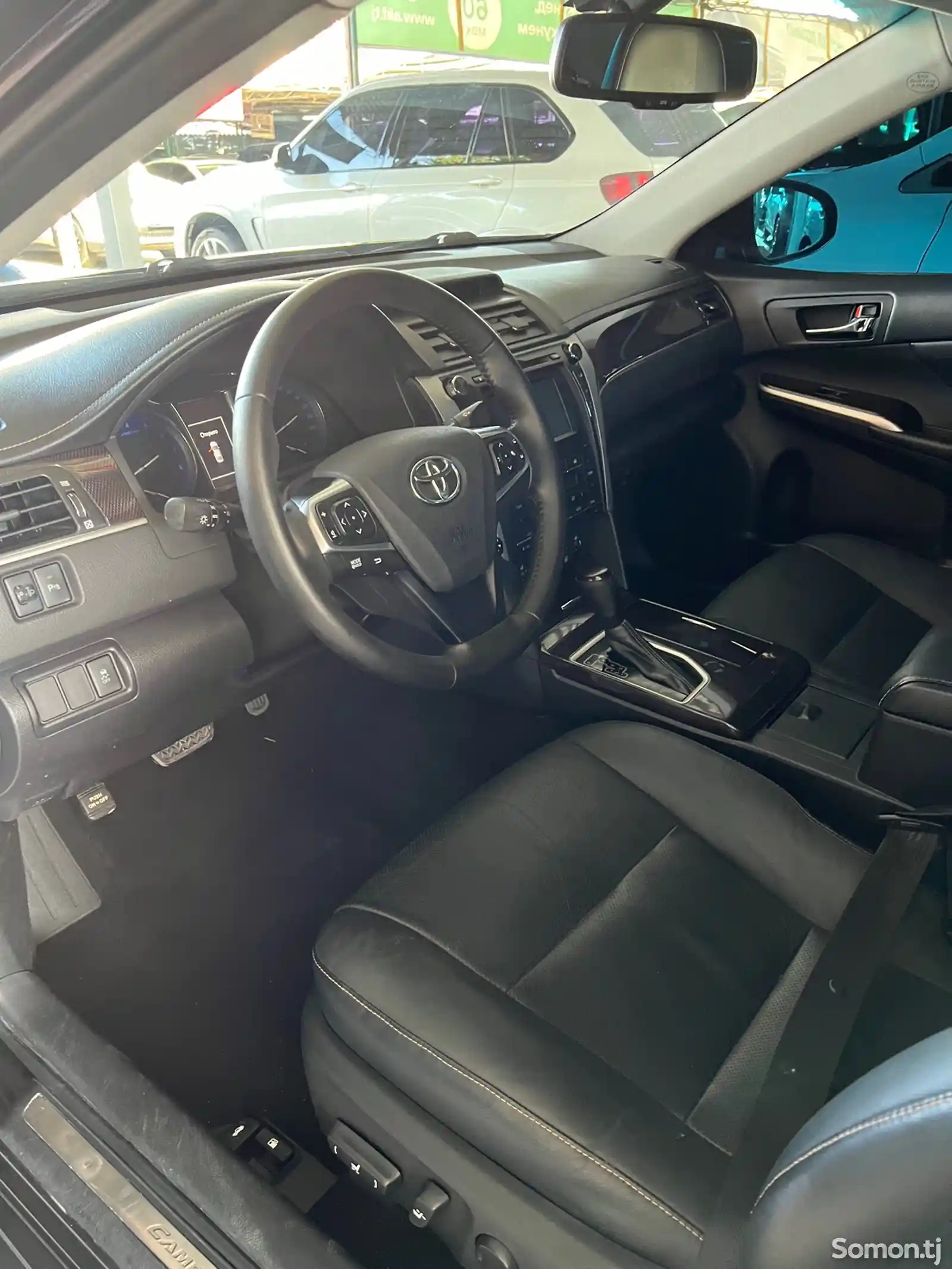 Toyota Camry, 2018-5