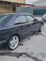 Mercedes-Benz E class, 2001-4