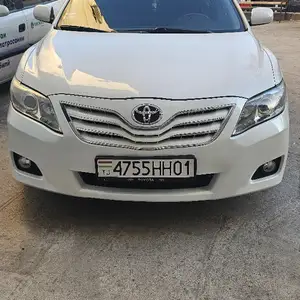 Toyota Camry, 2011