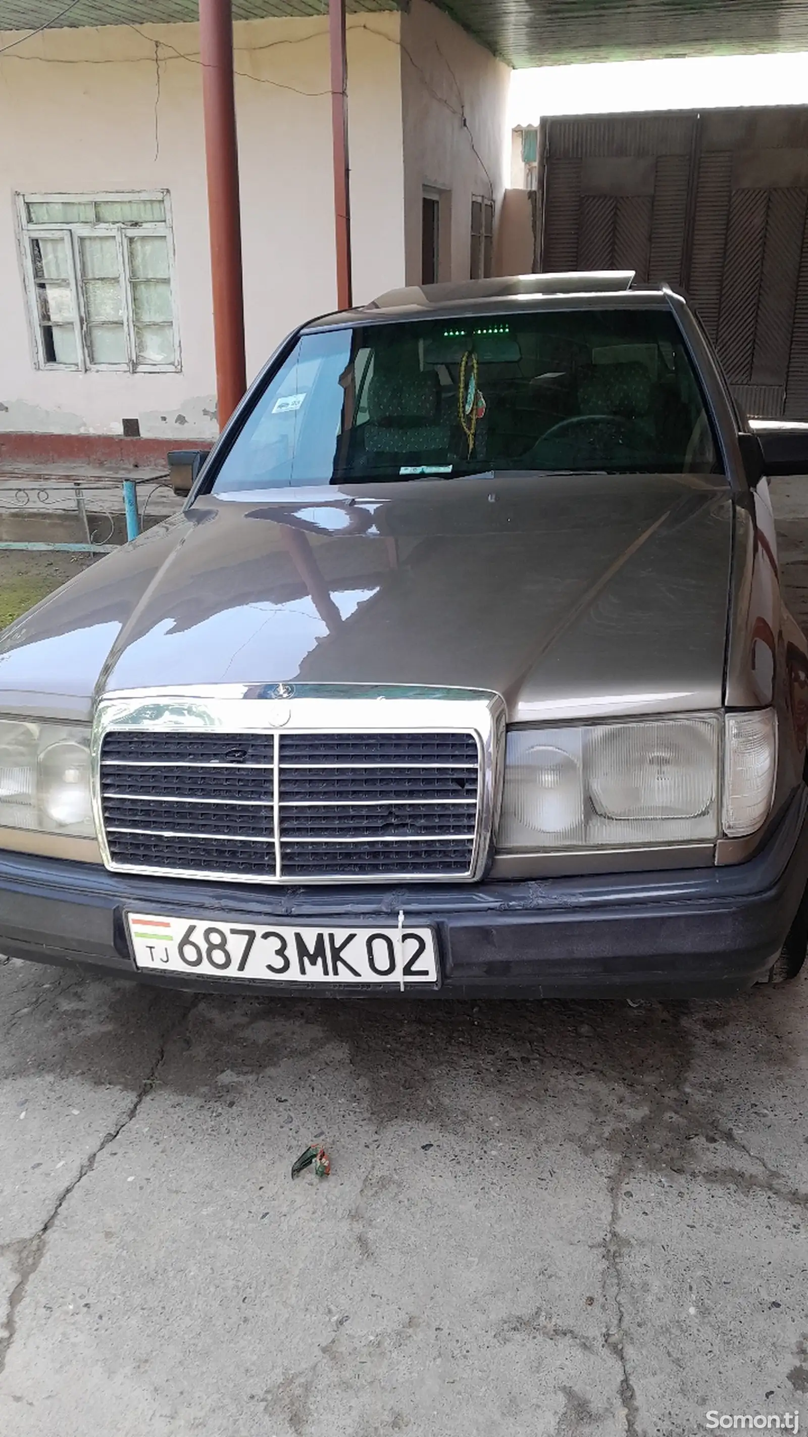 Mercedes-Benz W124, 1989-1