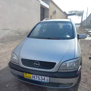 Opel Zafira, 2000