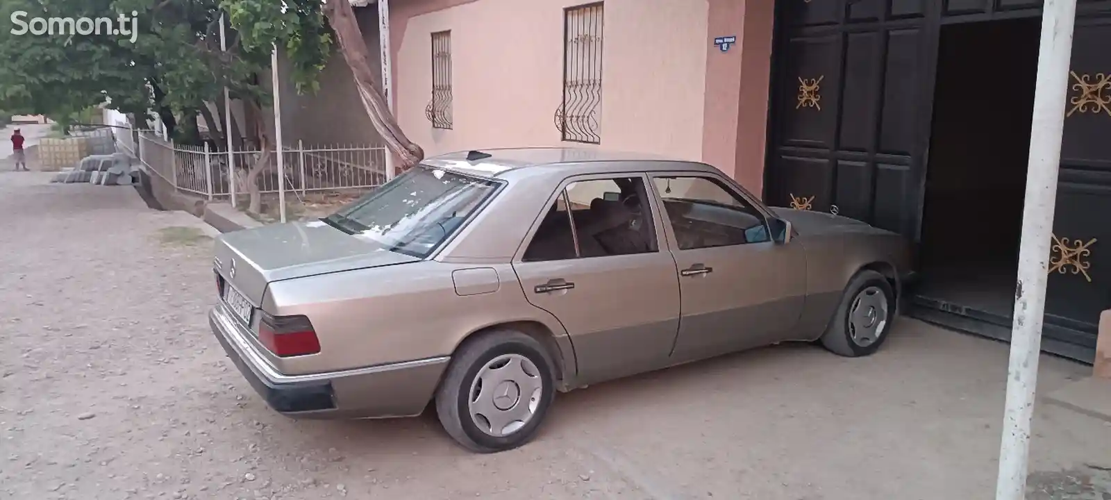 Mercedes-Benz W124, 1991-1