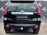 Накладка надпись на крышку багажника от Toyota Land Cruiser Prado 2017-2