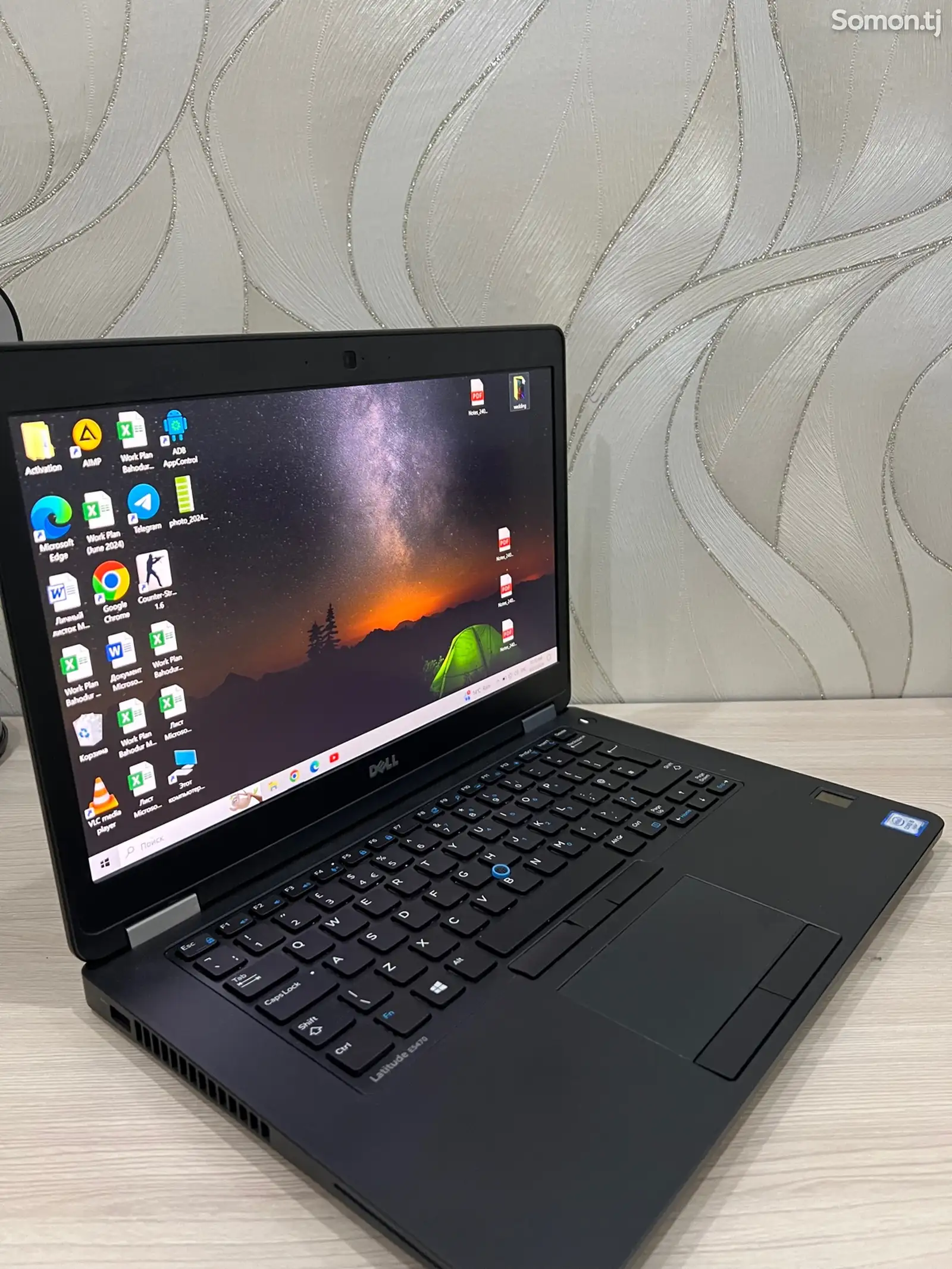 Ноутбук DELL Latitude 8GB/256 Core i5-1