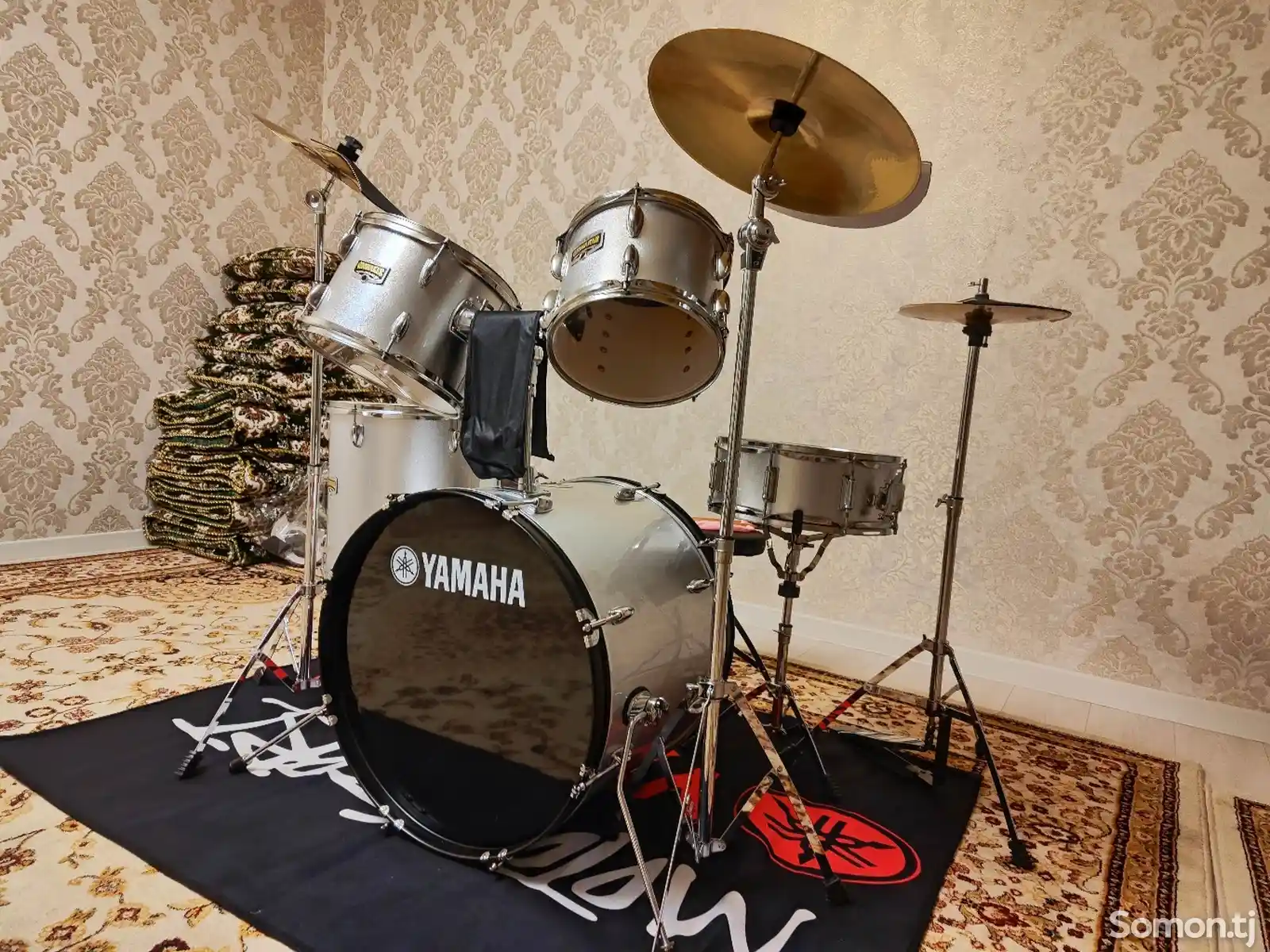 Ударная установка Yamaha Gigmaker-1