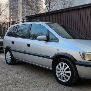 Opel Zafira, 2000