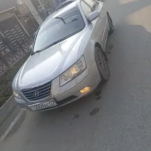 Hyundai Sonata, 2010