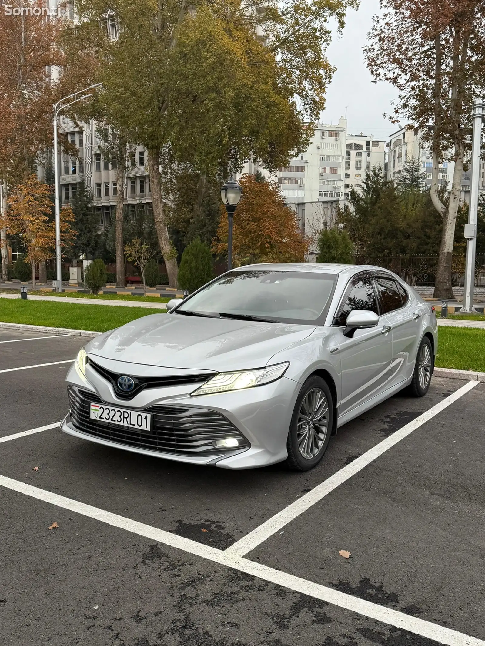 Toyota Camry, 2018-1